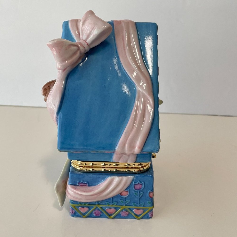 CWC Porcelain Box Easter Bunnies & Eggs Hinged Keepsake Hand Painted Home Decor - Picture 3 of 16